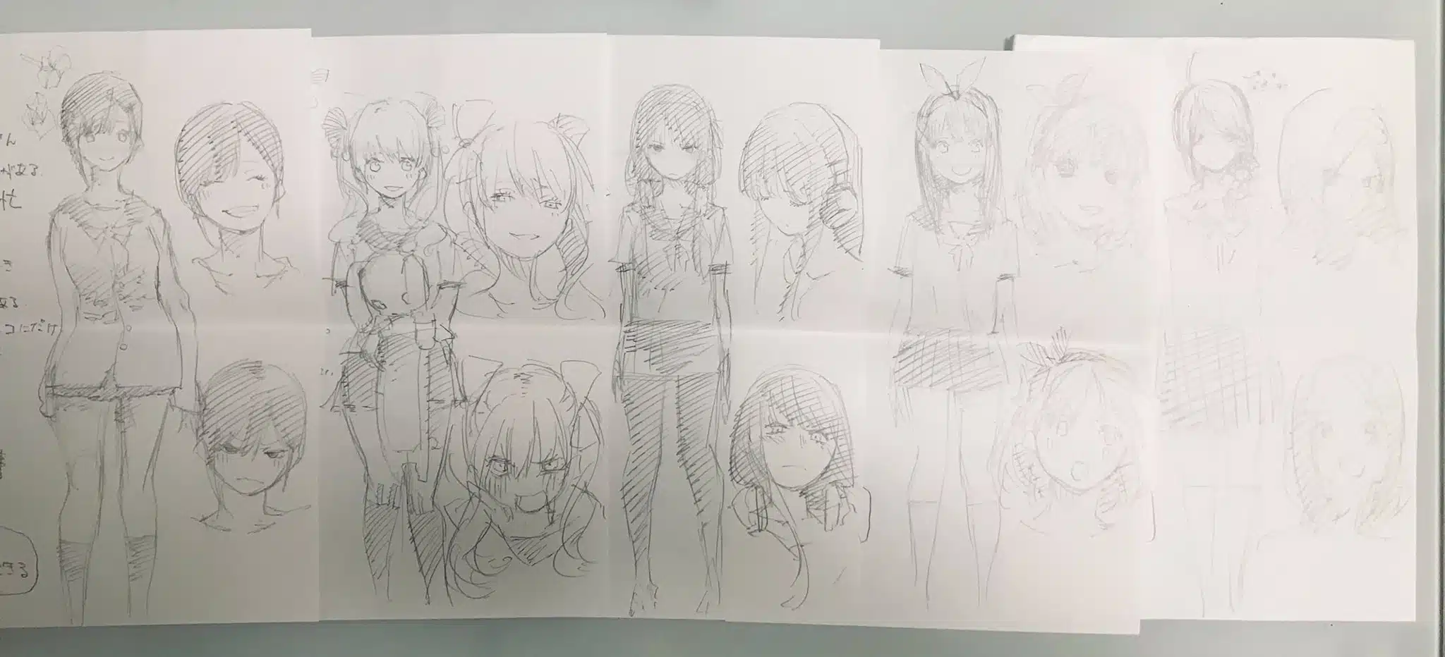 Los diseños originales de las quintillizas de Go-Toubun no Hanayome