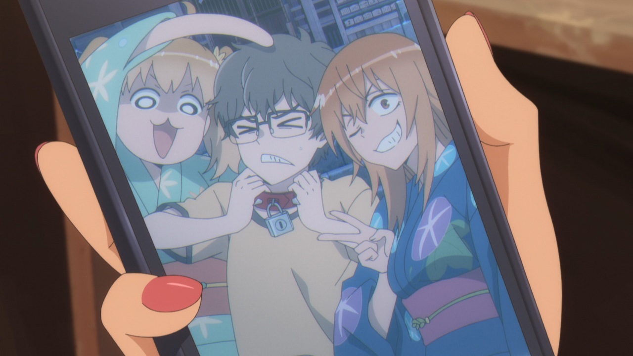 nagatoro ve a naoto con el collar para perro