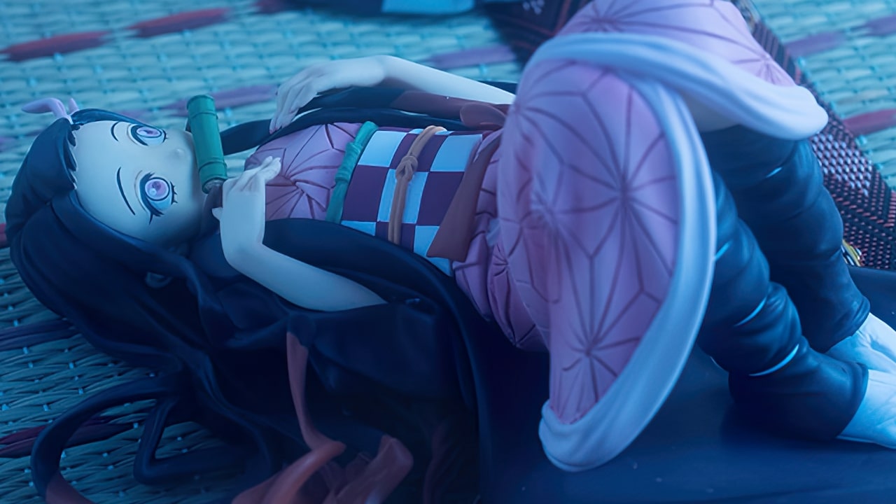 Kimetsu no Yaiba Nezuko recostada