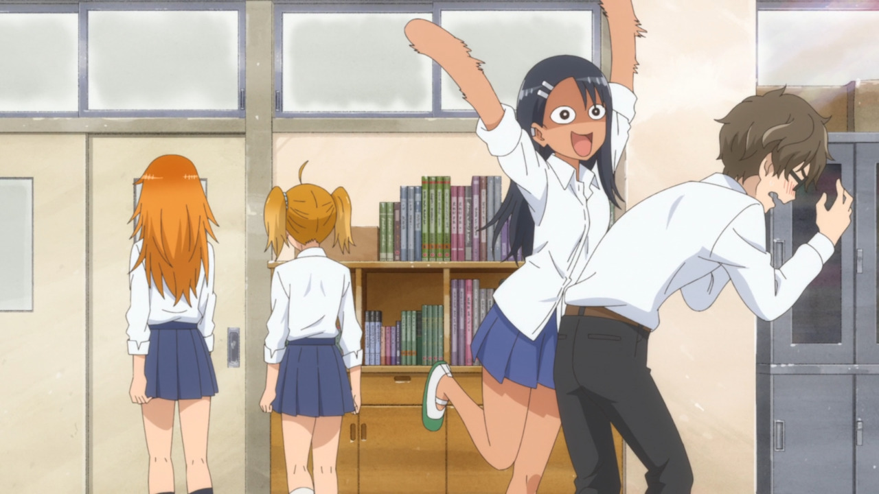 Nagatoro molesta a Naoto, otra vez