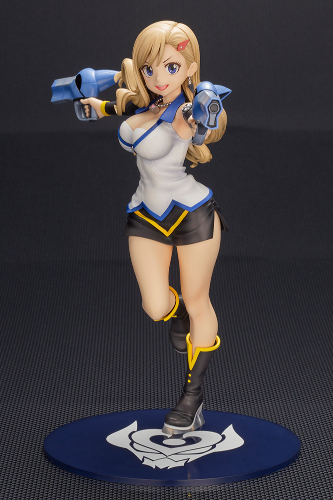 Edens zero Rebecca Bluegarden figura1