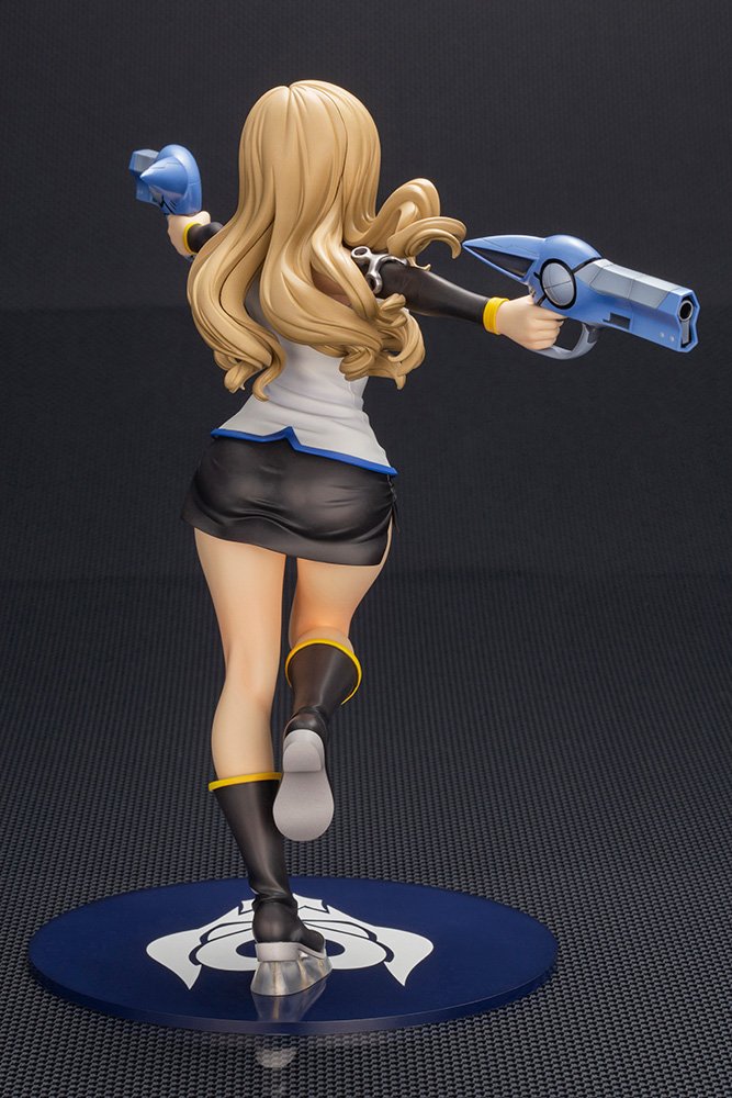 Edens zero Rebecca Bluegarden figura3