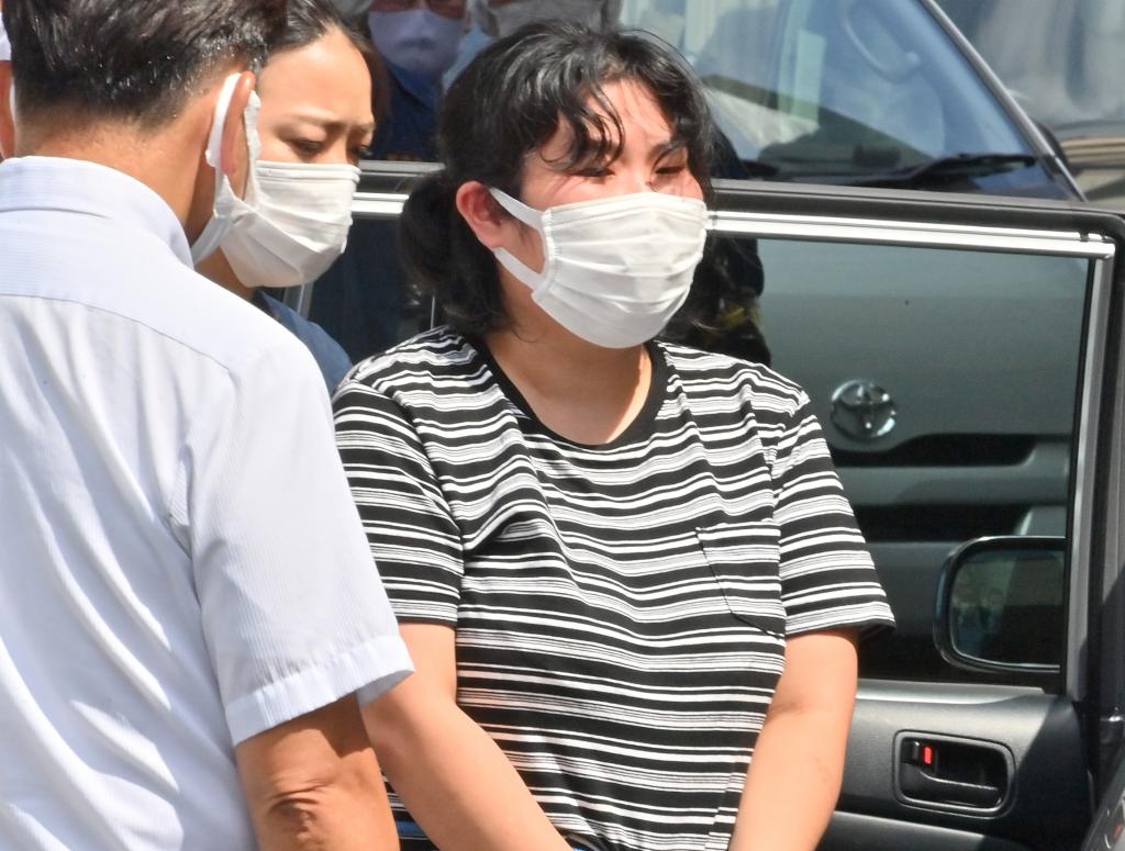 Japón-pareja-chica-secundaria-1