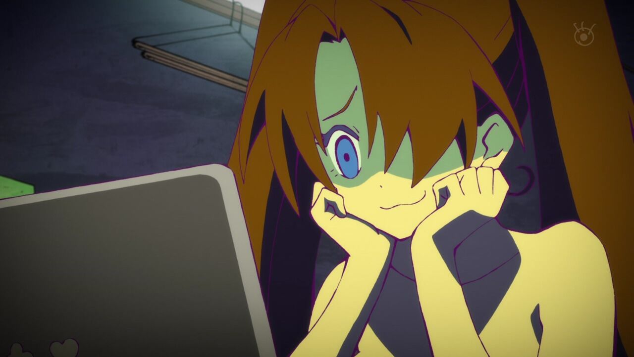 Heion Sedai no Idaten-tachi Miku frente a pc
