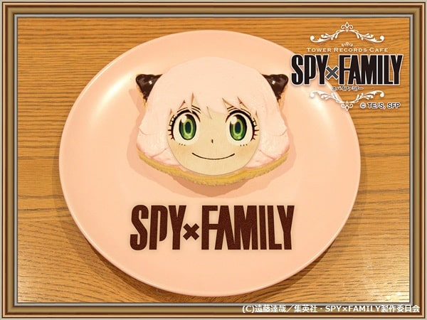 Spy x Family colaboración café1