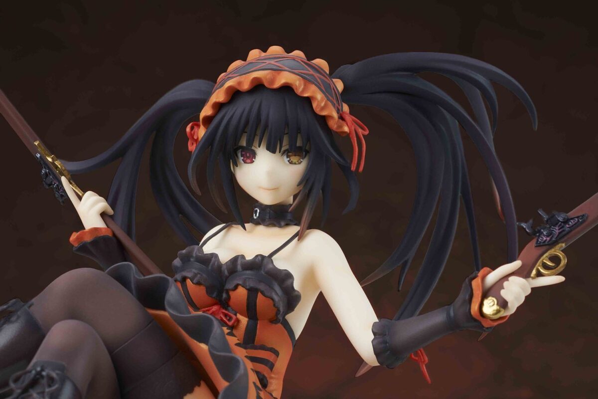 Date A Live Kurumi Tokisaki esterna una hermosa figura