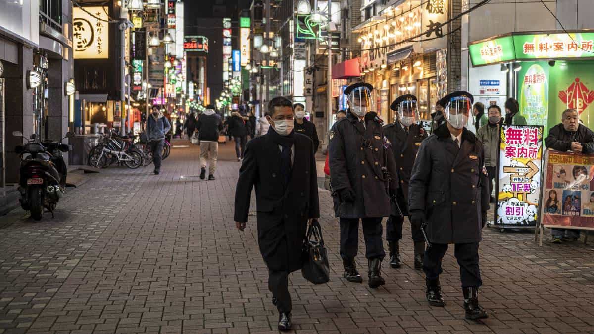 Japón amenaza con cárcel a las personas que digan malas palabras en internet 