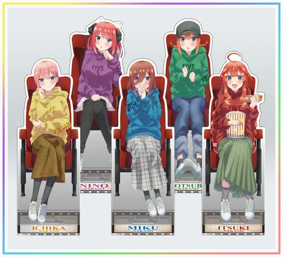Go-Toubun no Hanayome: Las quintillizas lucen elegantes vestidos