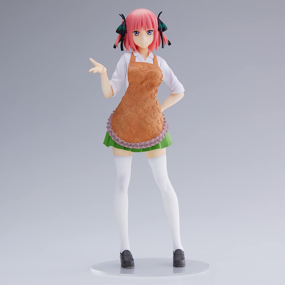 Go-Toubun no Hanayome Nino Nakano luce un hermoso delantal en una figura