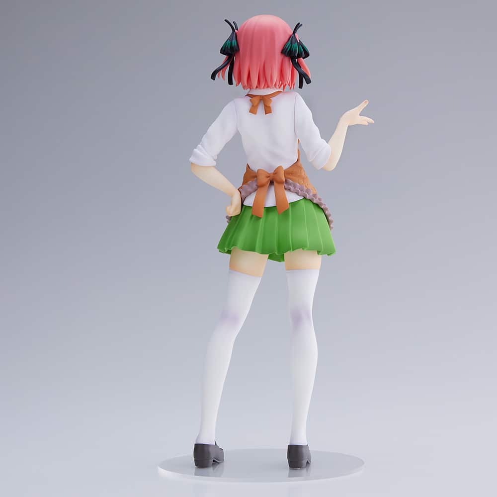 Go-Toubun no Hanayome Nino Nakano luce un hermoso delantal en una figura