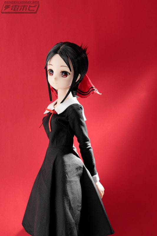 Kaguya-sama Love is War Kaguya Shinomiya inspira una muñeca