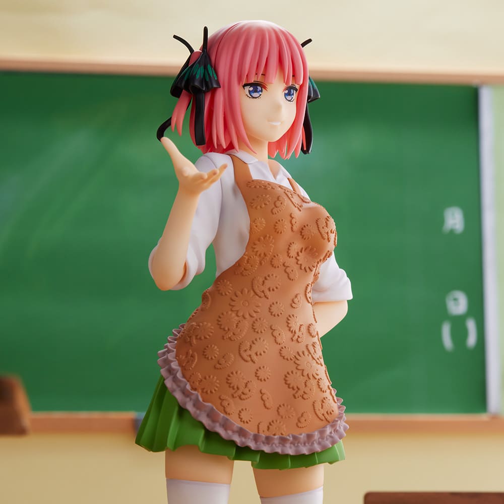 Go-Toubun no Hanayome Nino Nakano luce un hermoso delantal en una figura