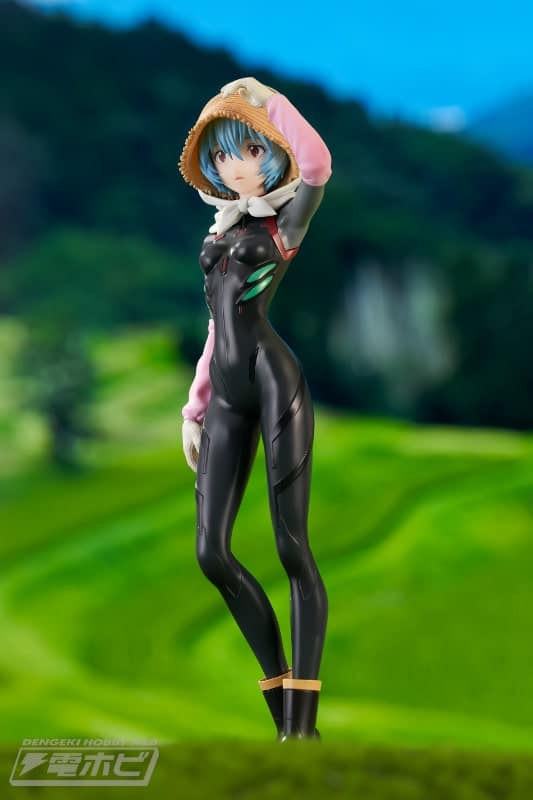 Rei Ayanami de Evangelion se convierte en una granjera en una figura