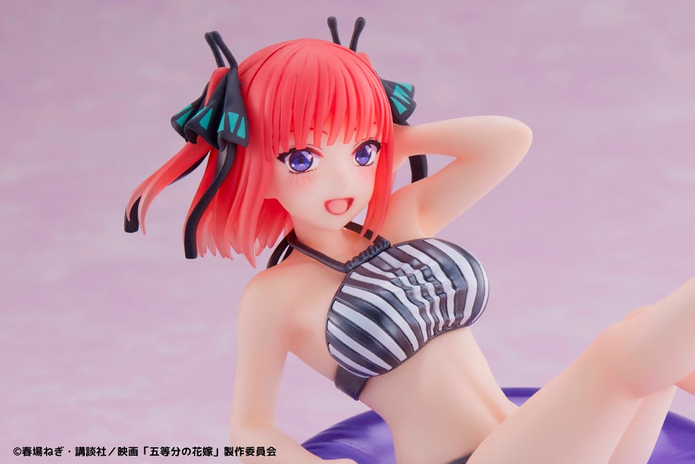 Go-Toubun no Hanayome - Mira las nuevas y atractivas figuras en bikini de Nino y Miku Nakano
