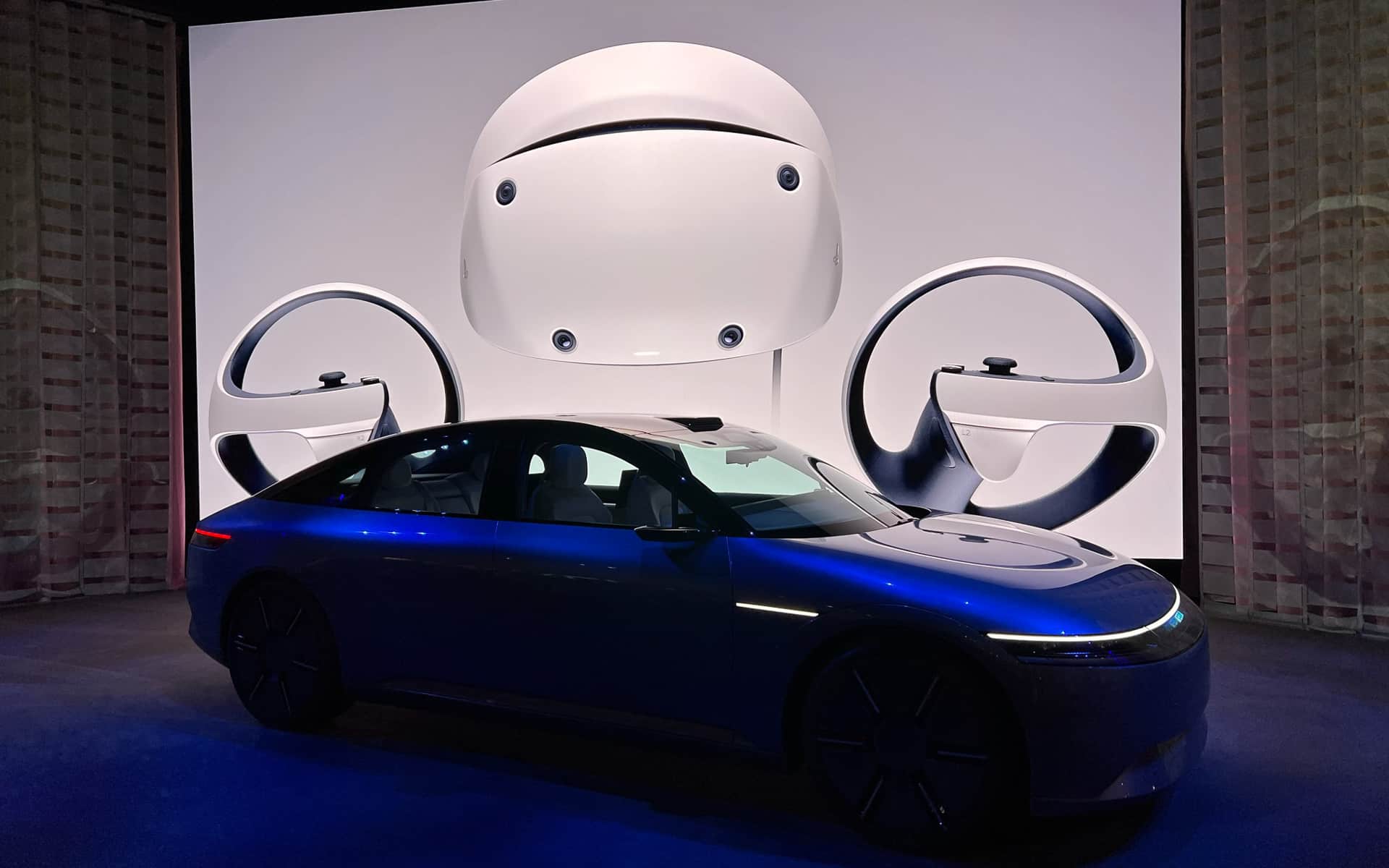 CES 2023 Press sony lycoris recoil bocchi te rock sword art online 1