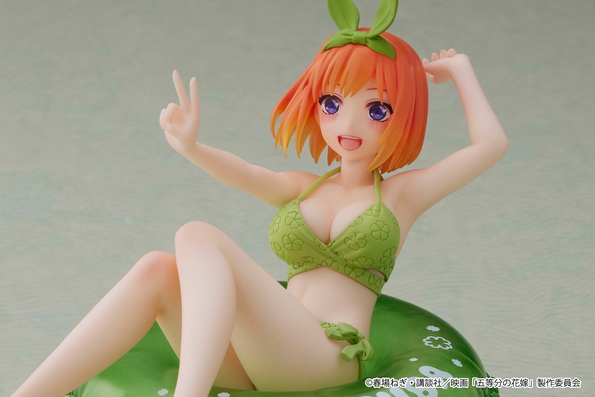 Go Toubun no Hanayome: Itsuki y Yotsuba te dejan sin aliento con figuras en trajes de baño