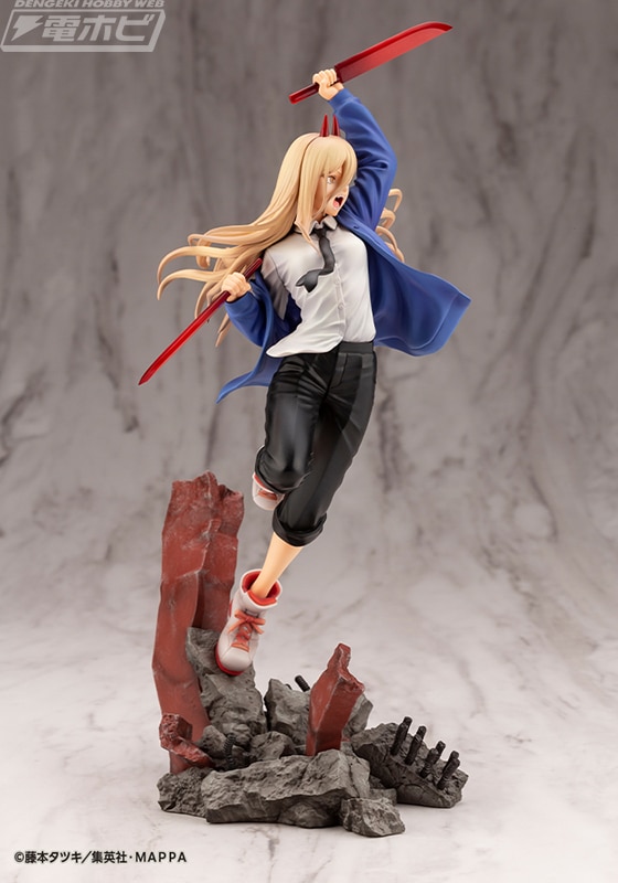 Chainsaw Man Power se prepara para una epica batalla en una figura