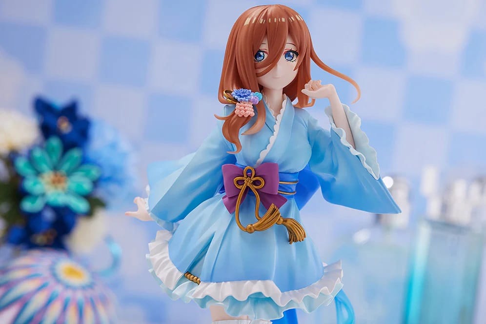 The Quintessential Quintuplets: Miku enamora con su Yukata bastante corto