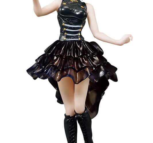 Sinon de Sword Art Online transformada en idol en nueva figura