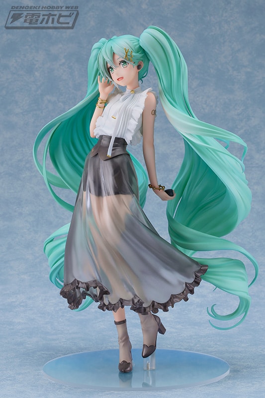 Hatsune Miku sorprende con un hermoso y moverno vestido 