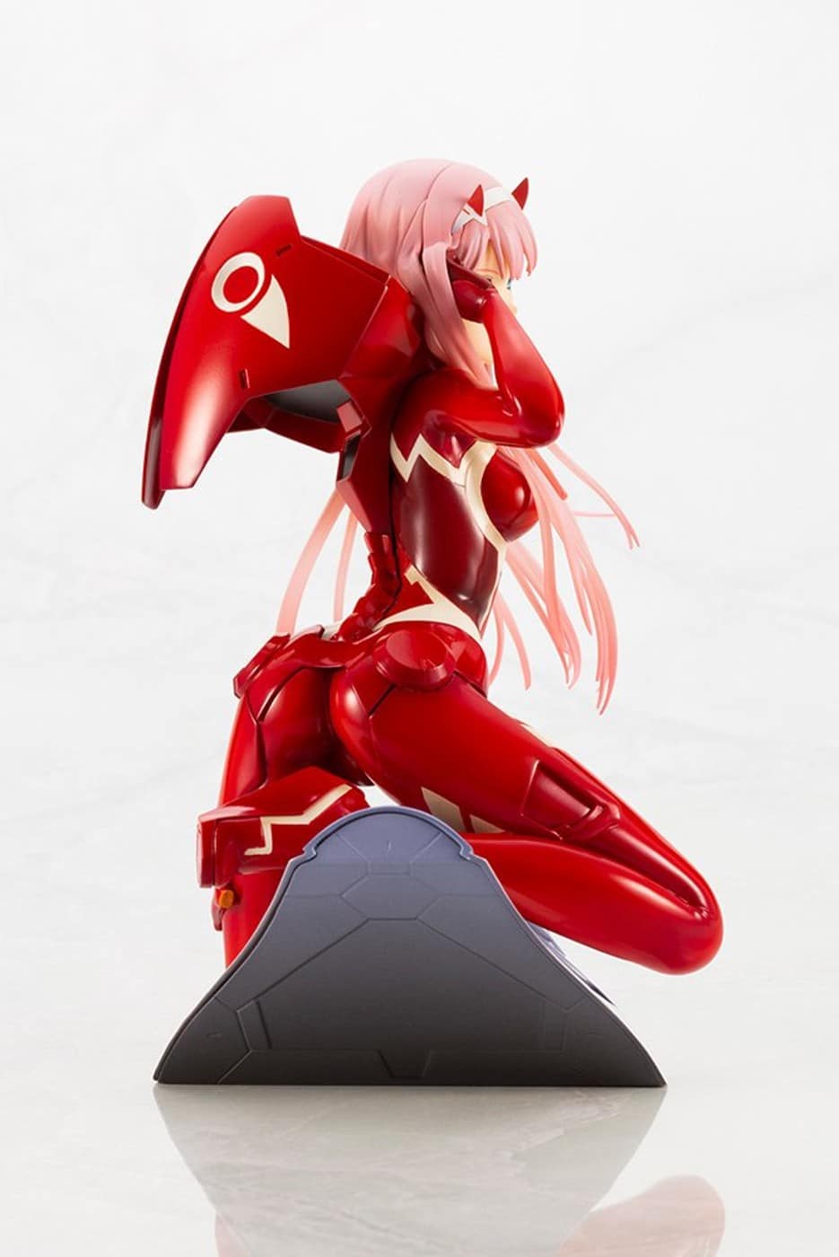 Darling-in-the-Franxx-Zero-Two-Kotobukiya-3