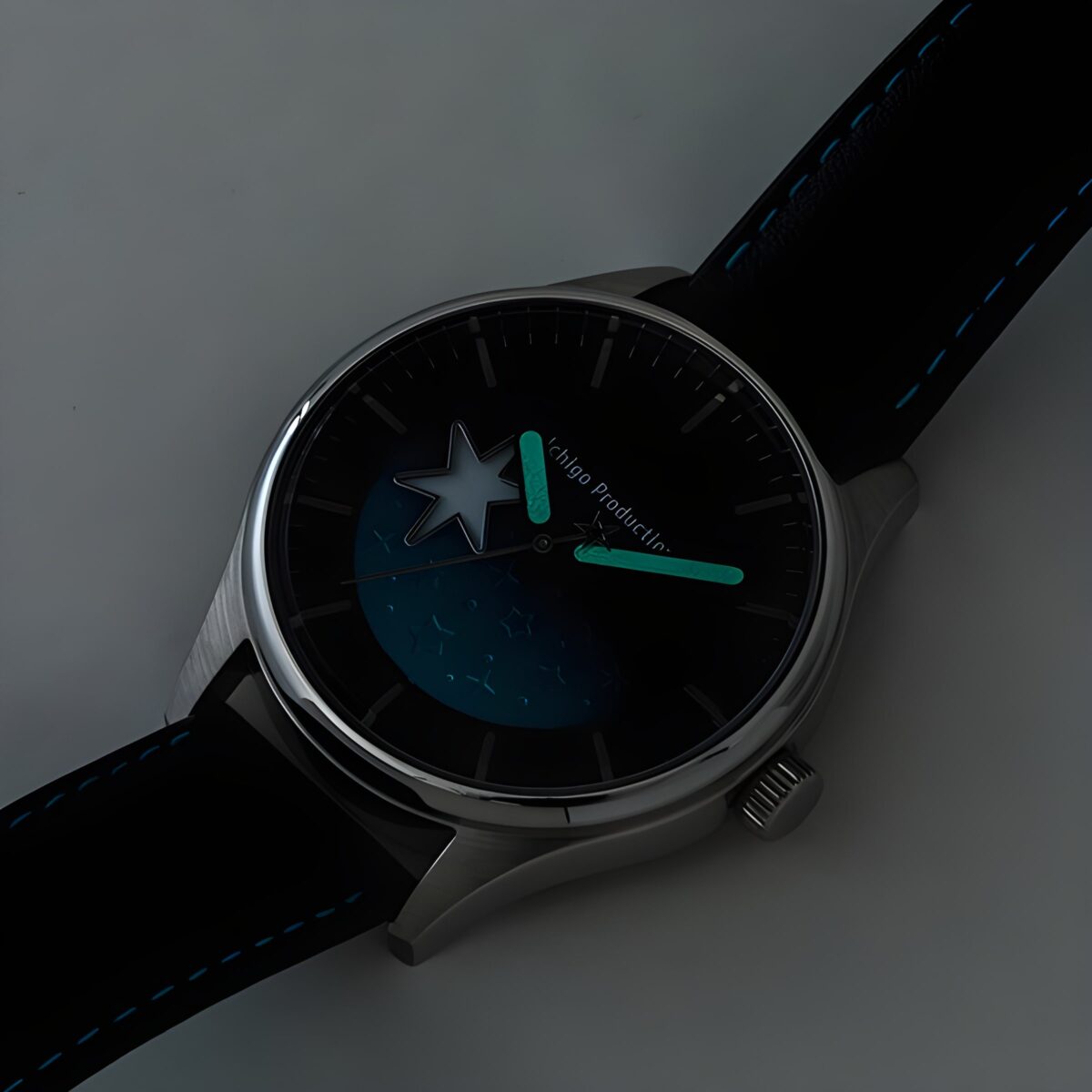 Oshi no ko Aqua reloj