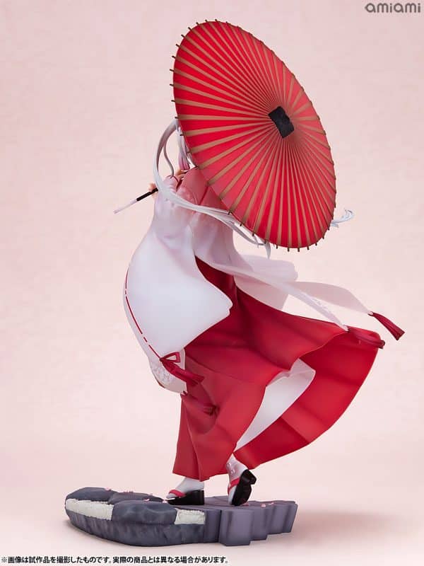 Senren-Banka-Yoshino-Tomotake