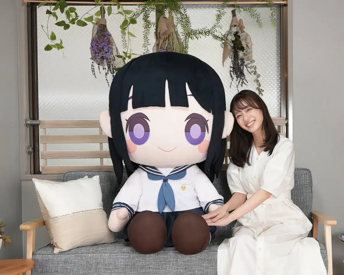 chicas Kyoto Animation peluches gigantes