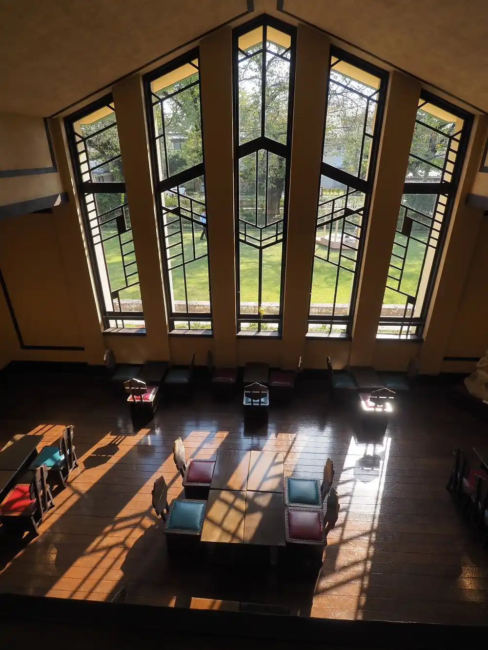 La escuela Jiyu Gakuen seduce a visitantes con su atmósfera