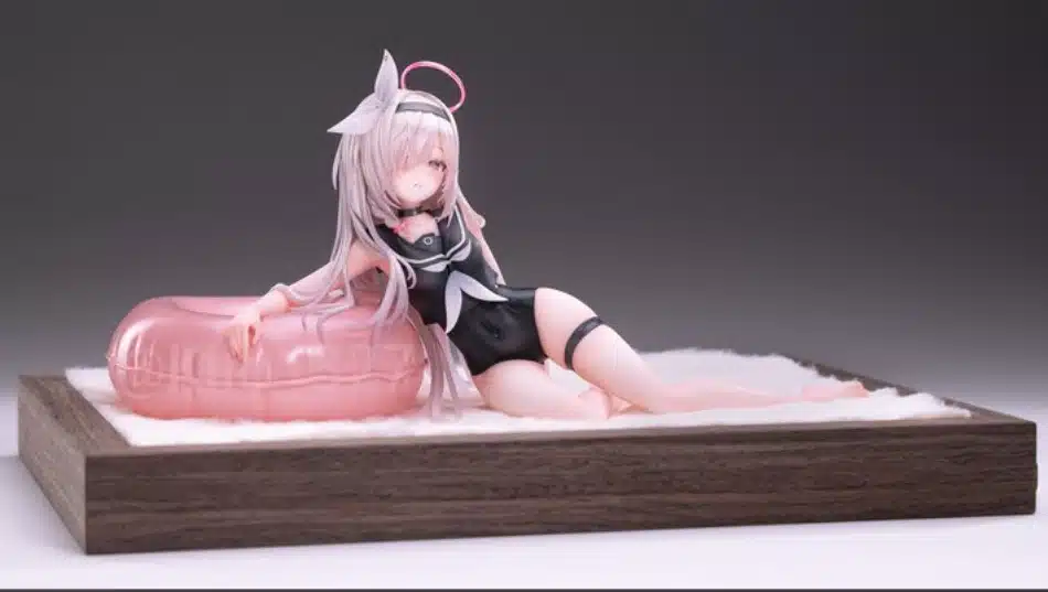 Blue Archive: Plana se viste de bañador en impactante figura