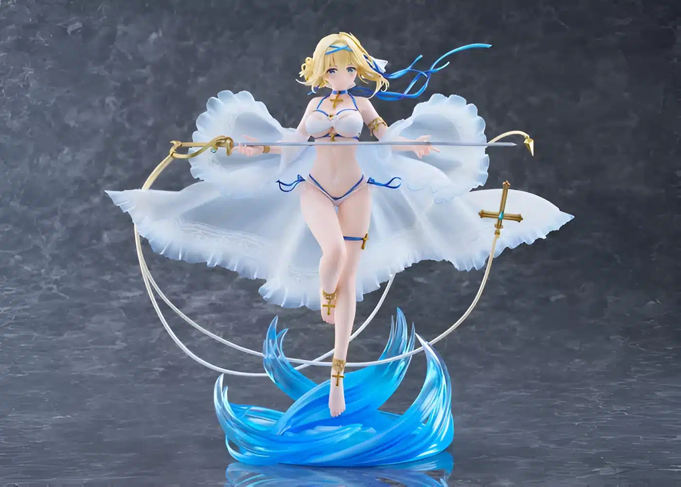 La “waifu” Jeanne d'Arc de Azur Lane presenta hermosa figura
