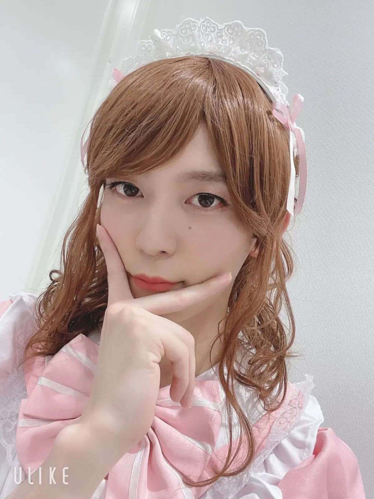 Blue Archive: "Sensei" se viste como linda sirvienta