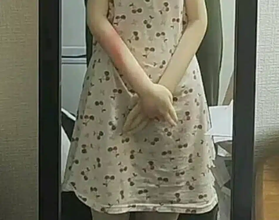 Este usuario consiguió su propia l0li de Teaching Feeling en tamaño real