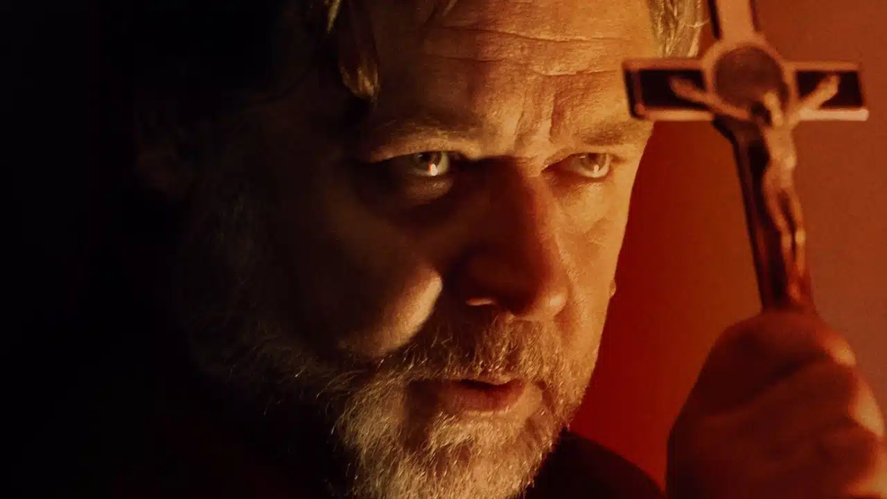 exorcismo russell crowe miniatura