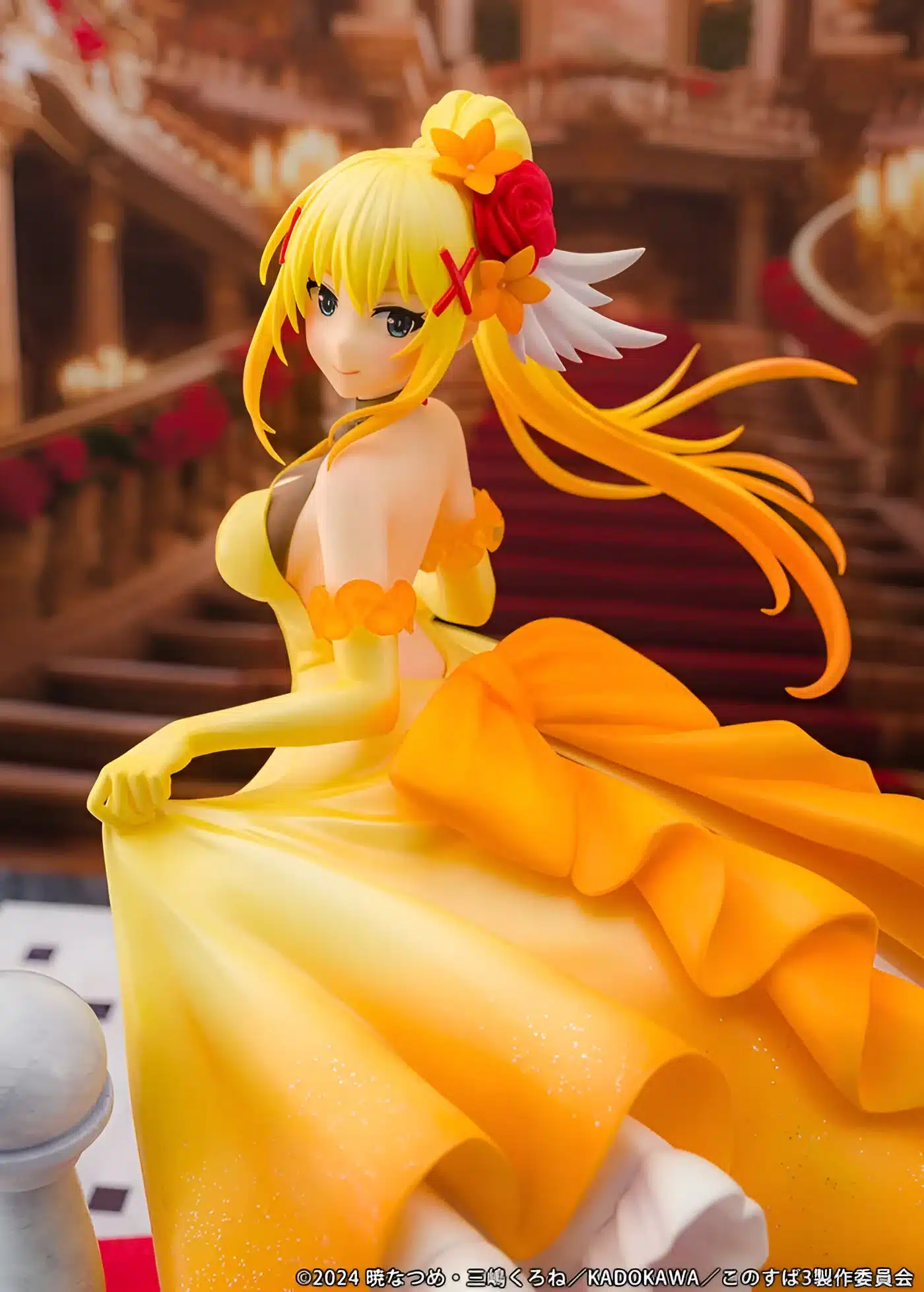 Darkness de Konosuba! se convierte en Cenicienta en espectacular figura