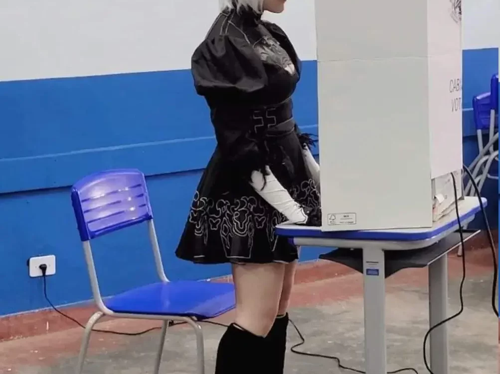 Makima, 2B y otros personajes anime en elecciones de Brasil