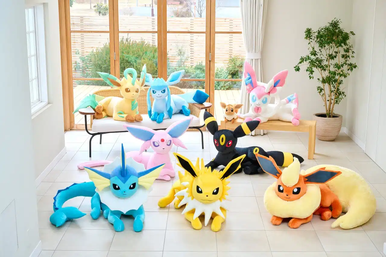 Pokémon lanza a la venta peluches en tamaño real de las evoluciones de Eevee