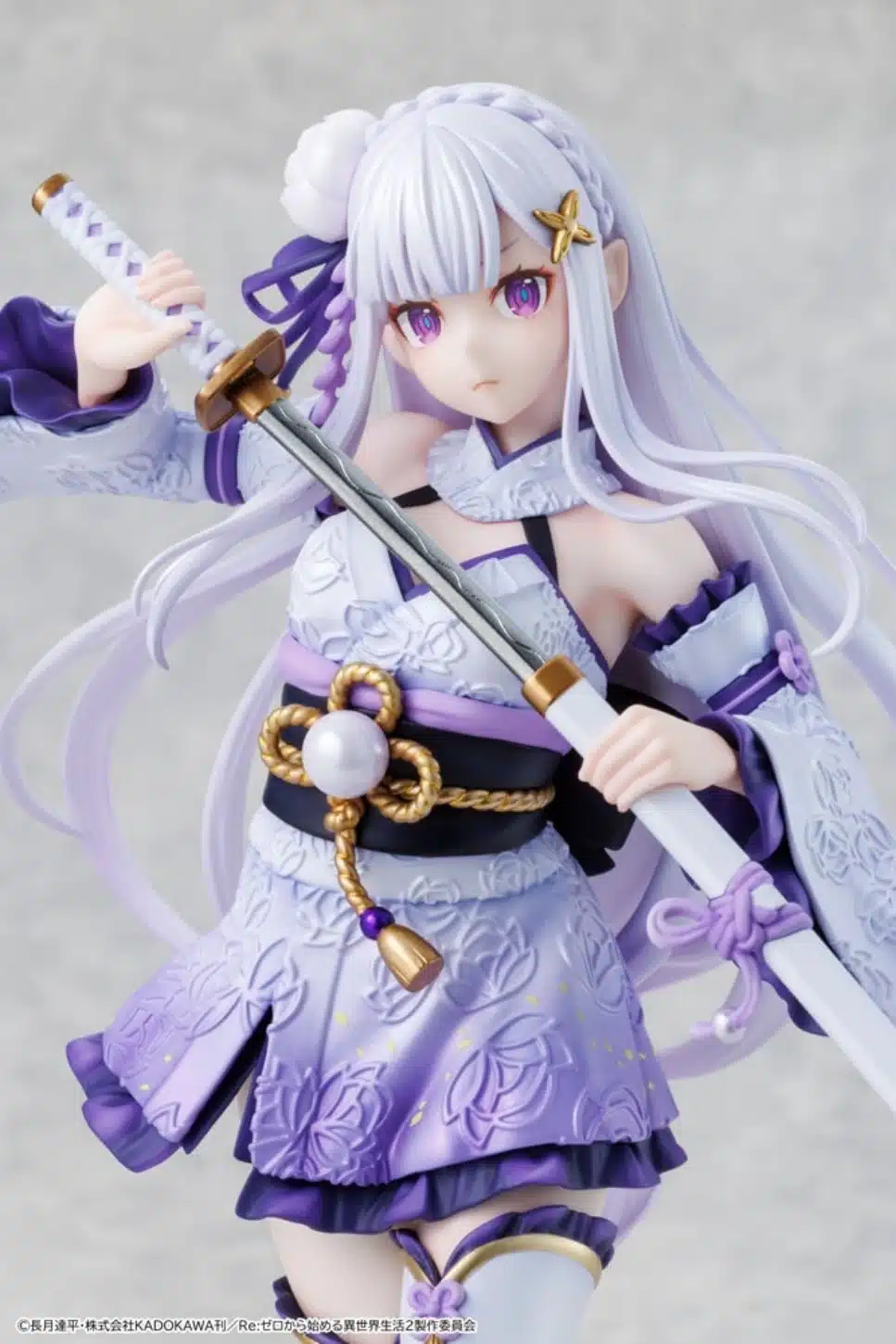 Re:Zero kara Hajimeru Isekai Seikatsu Figura Emilia versión con atuendo de combate
