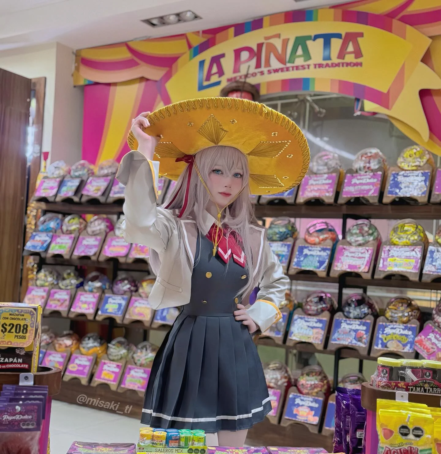 Alya Sometimes Hides Her Feelings in Russian se transforma en mexicana