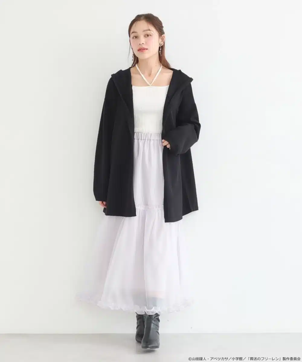 Frieren Viste con elegancia como la Elfa albina con la colección de ropa oficial