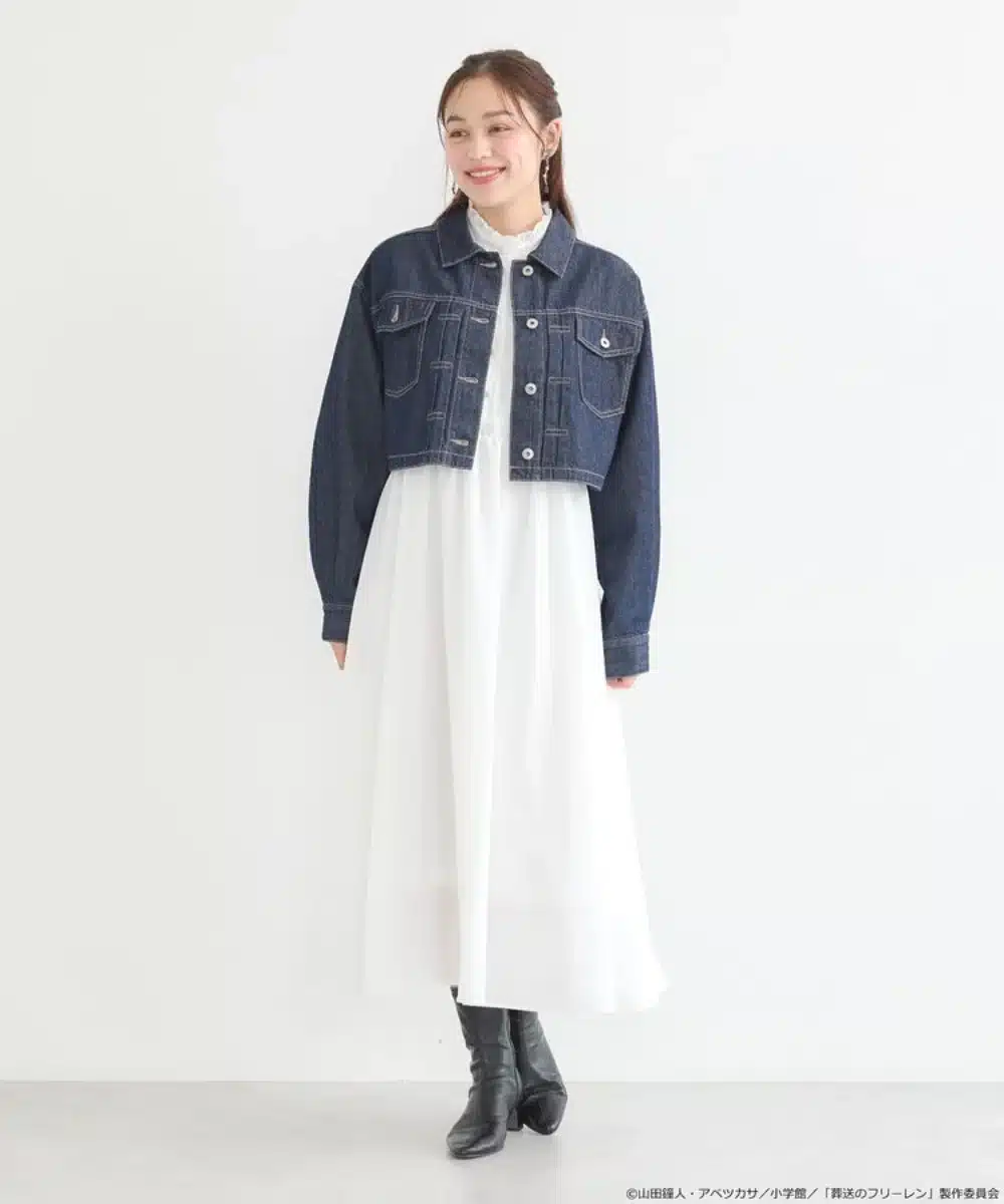 Frieren Viste con elegancia como la Elfa albina con la colección de ropa oficial