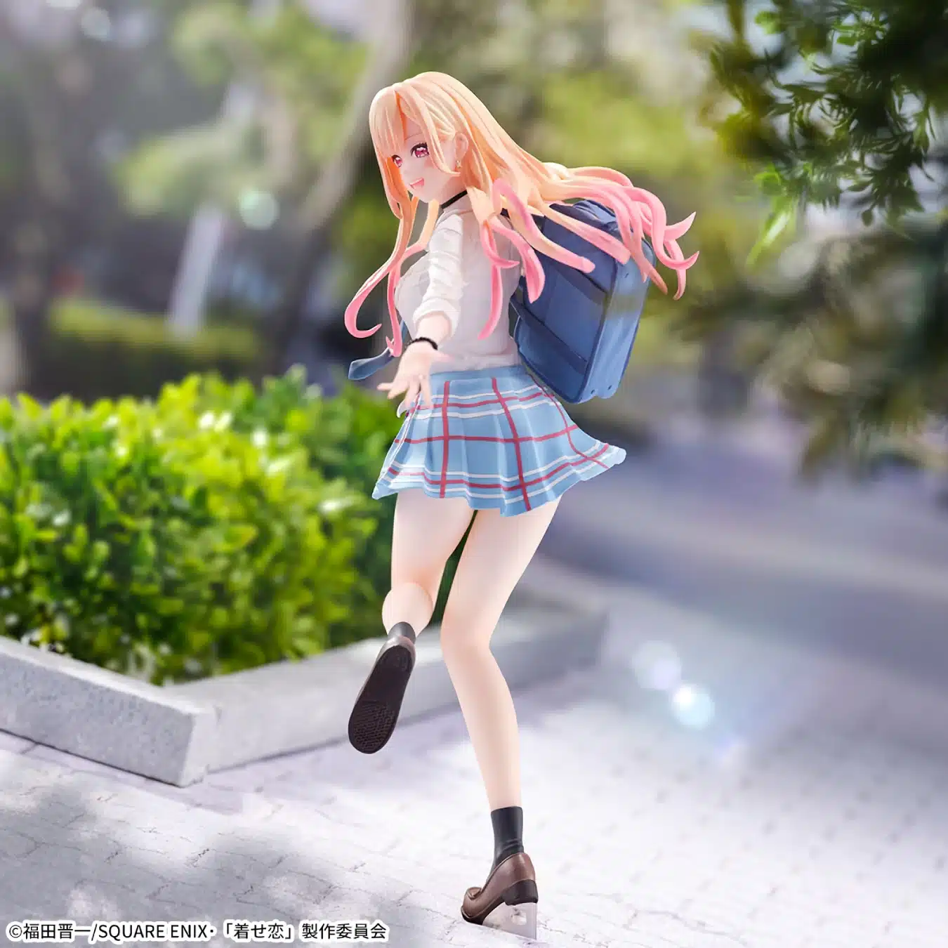 Marin Kitagawa SEGA PLAZA figure from another angle