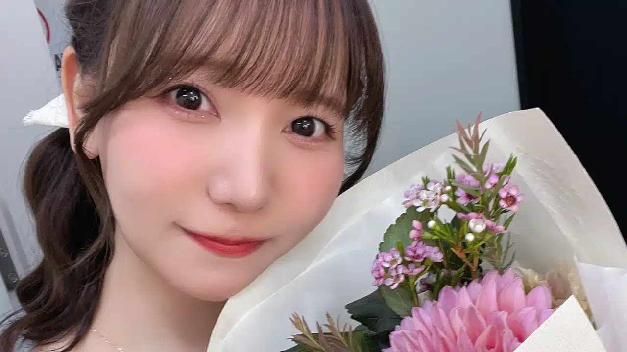 La seiyuu Azumi Waki pausa actividades para cuidar a su hija de enfermedad cardíaca 