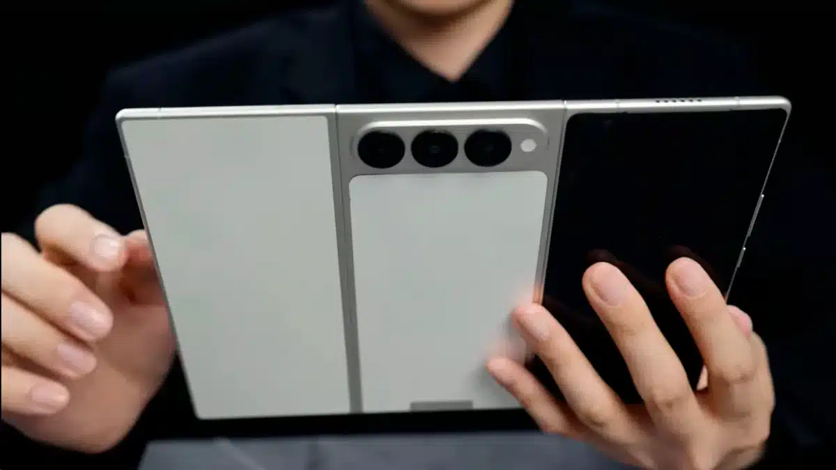 TECNO presenta el PHANTOM Ultimate G Fold Concept
