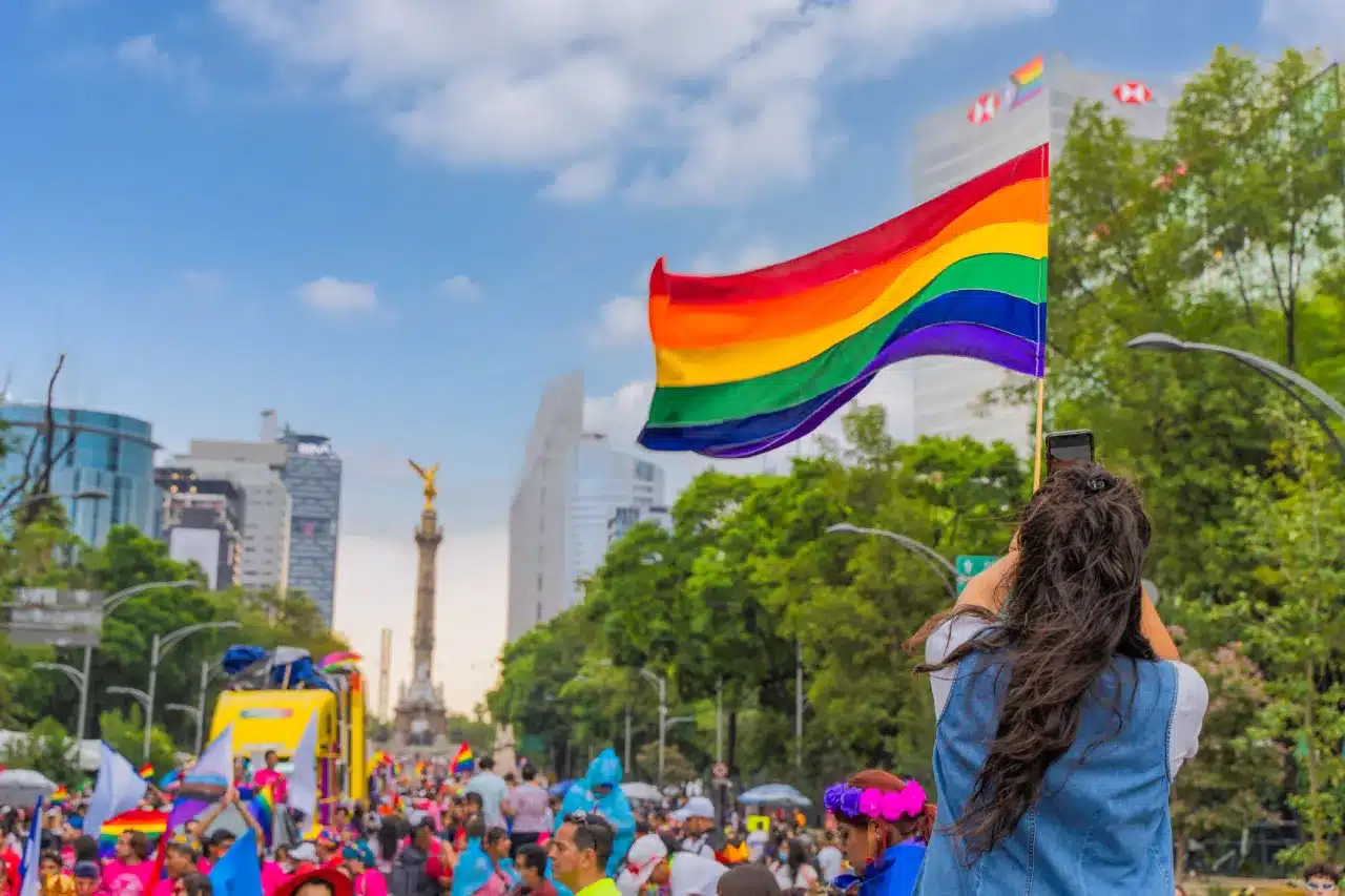 Pride CDMX 2025 dos equis
