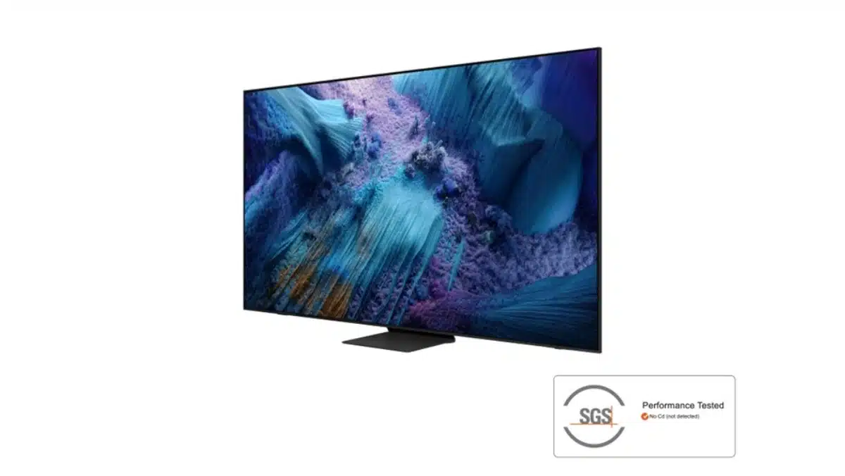 Televisor Samsung QLED mostrando un paisaje con colores intensos para ilustrar la tecnología Quantum Dot