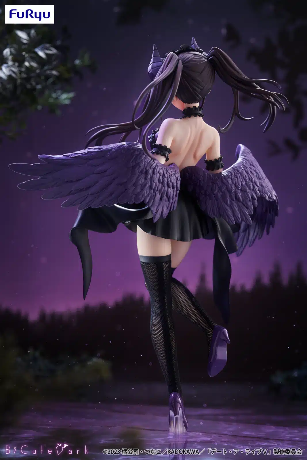 Give up live V New Kurumi figure in attractive demonic version