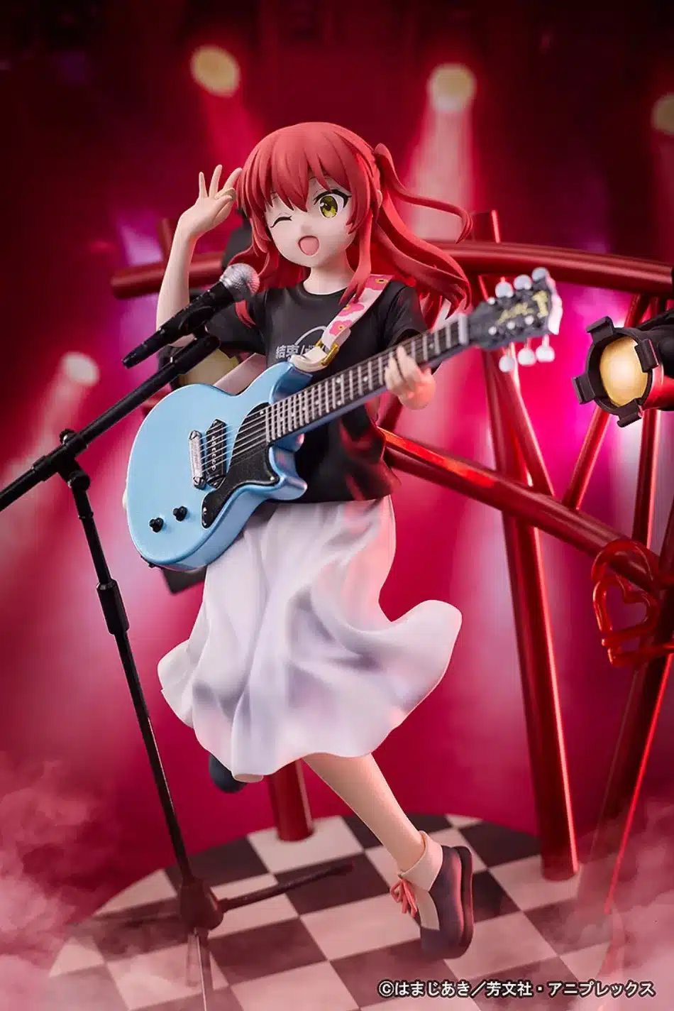 Ikuyo Kita de Bocchi the Rock! en increíble figura en el escenario 