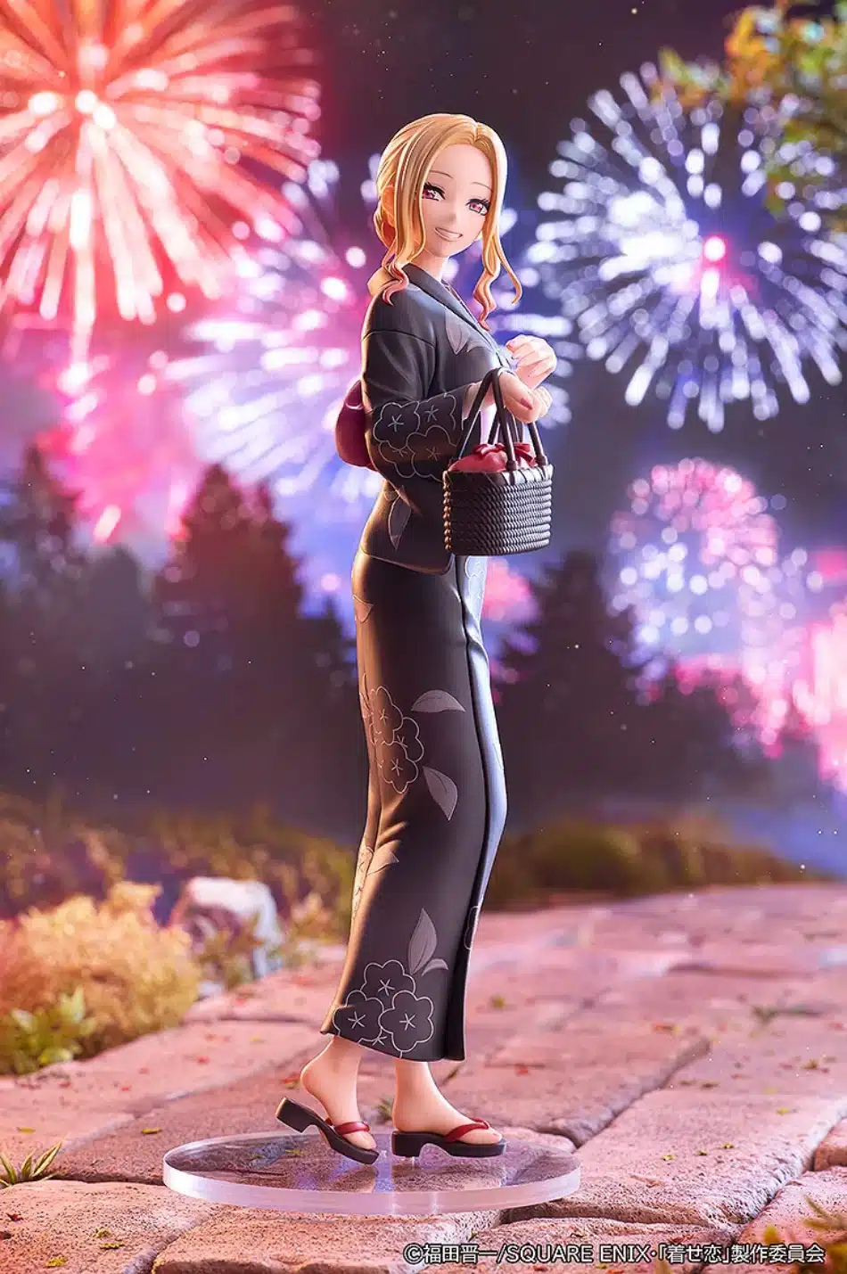 Marin de My Dress-Up Darling brilla en figura con elegante yukata
