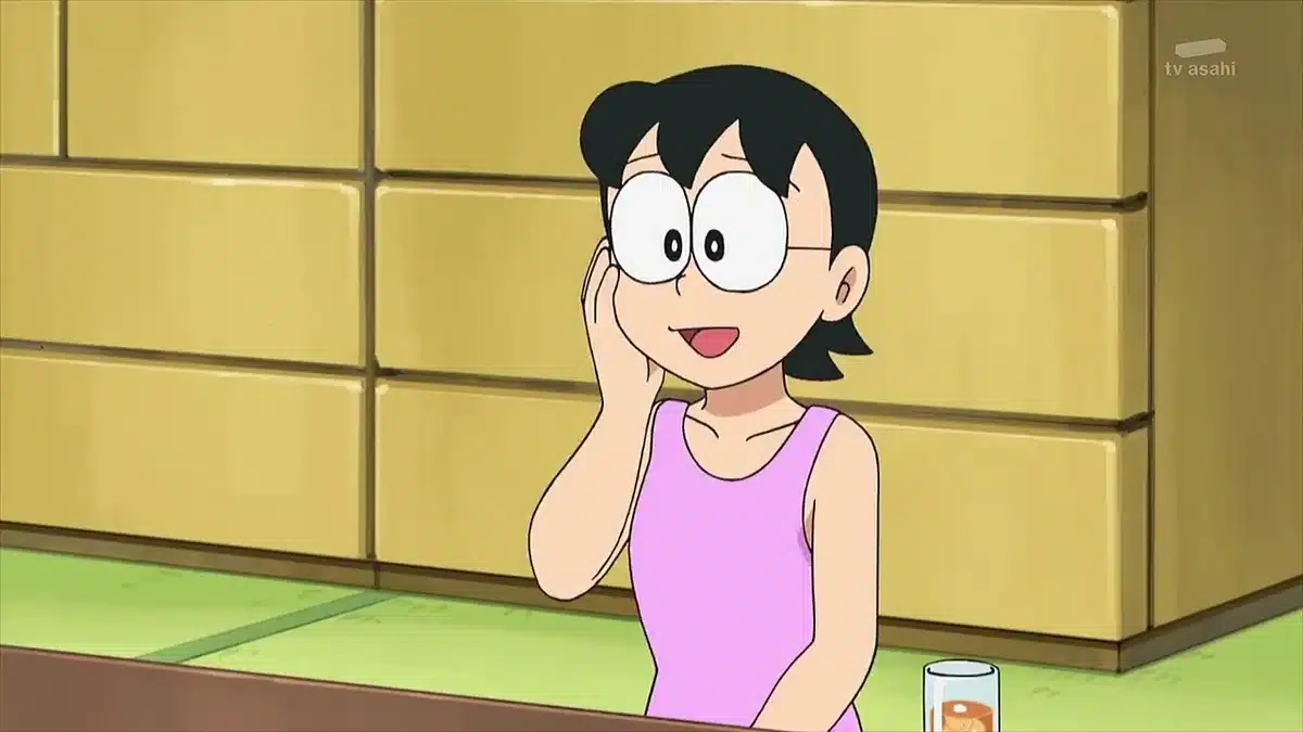 La Imagen que dejó en shock al presentador japonés: Así es la mamá de Nobita sin gafas